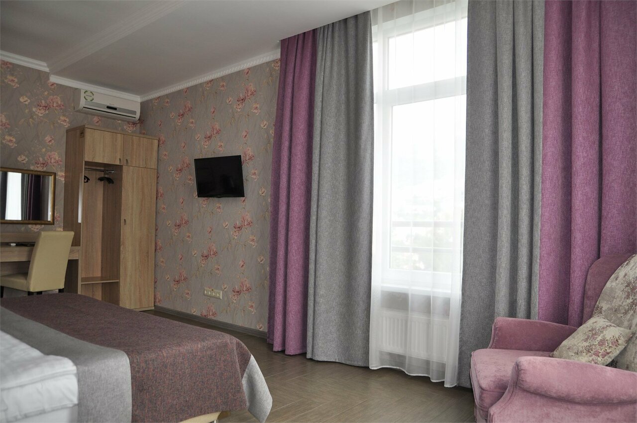 Гостиница Тавр Ялта