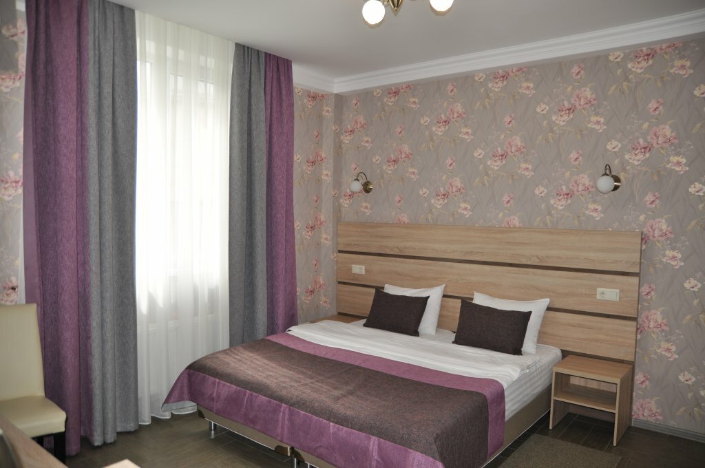 Гостиница Тавр Ялта-88