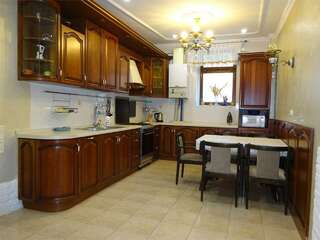 Гостиница Тавр Ялта Апартаменты с 3 спальнями-13