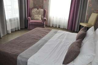 Гостиница Тавр Ялта Комфорт с диваном-3