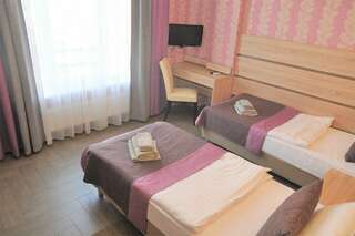 Гостиница Тавр Ялта Стандартный семейный номер-13