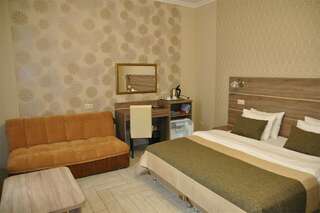 Гостиница Тавр Ялта Комфорт 1 этаж-4