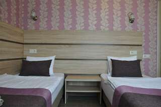 Гостиница Тавр Ялта Стандартный семейный номер-7