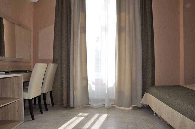 Гостиница Тавр Ялта-200