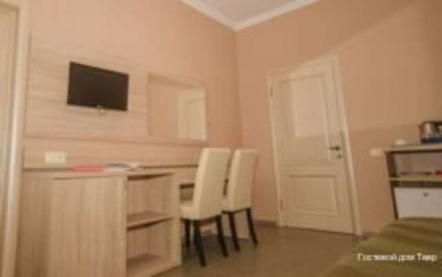 Гостиница Тавр Ялта-92