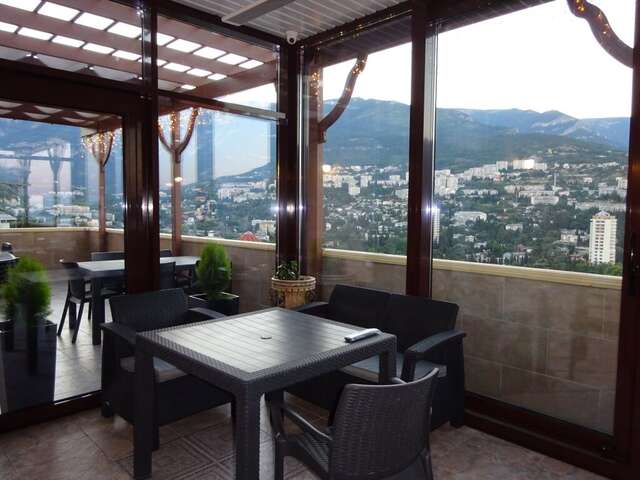 Гостиница Тавр Ялта-96